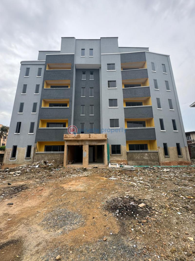 3 bedroom Block Of Flats For Sale Gbagada Lagos - 2