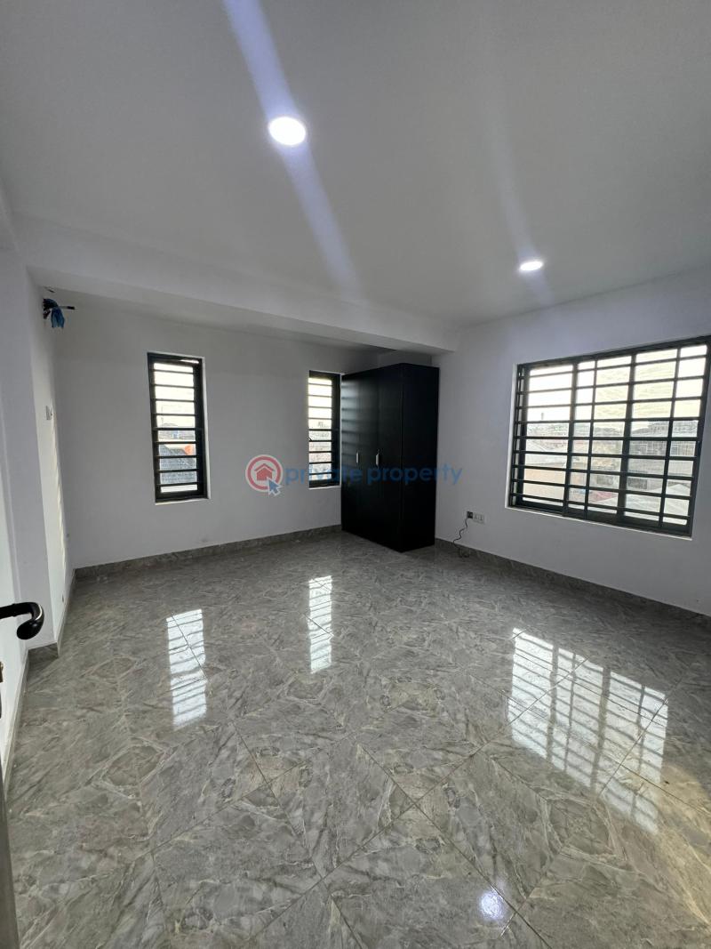 3 bedroom Flat & Apartment For Sale Gbagada Lagos - 0