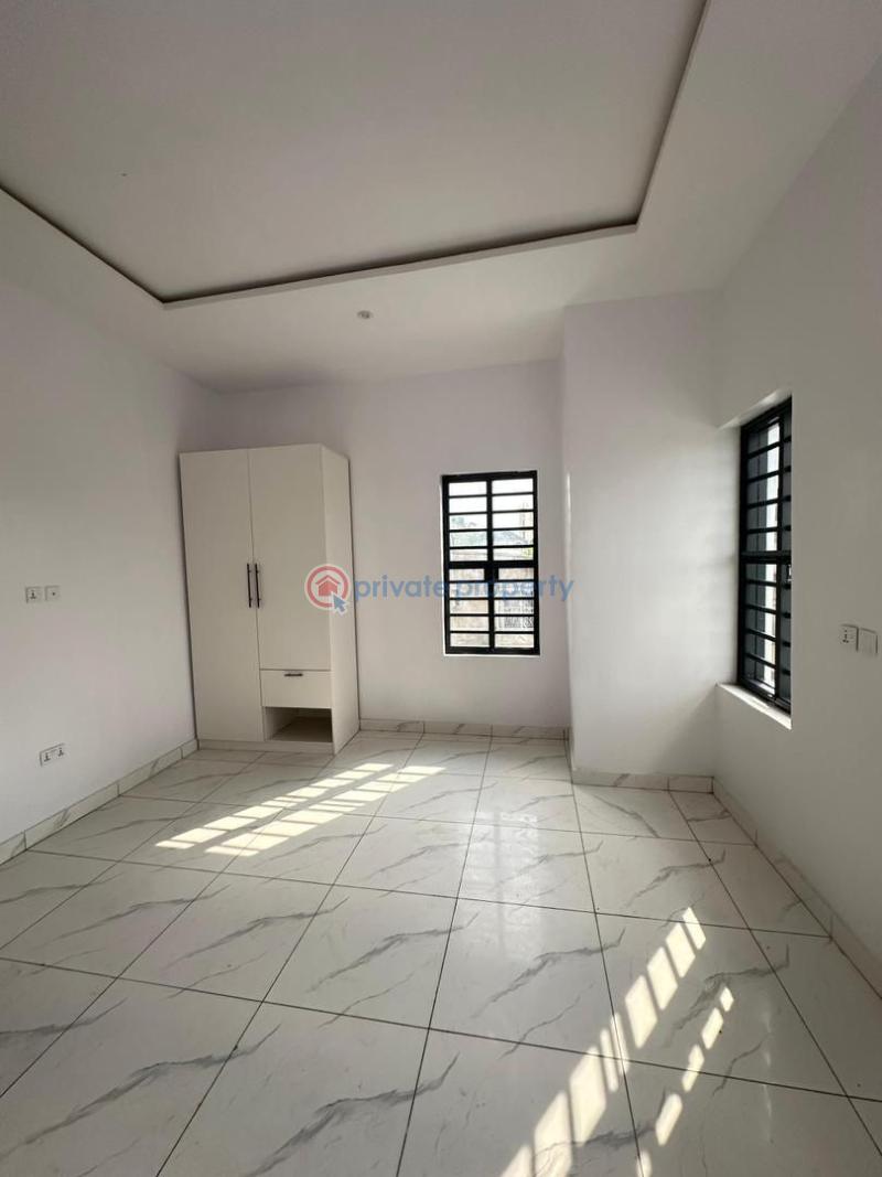 3 bedroom Block Of Flats For Sale Ogunlana Surulere Lagos - 8