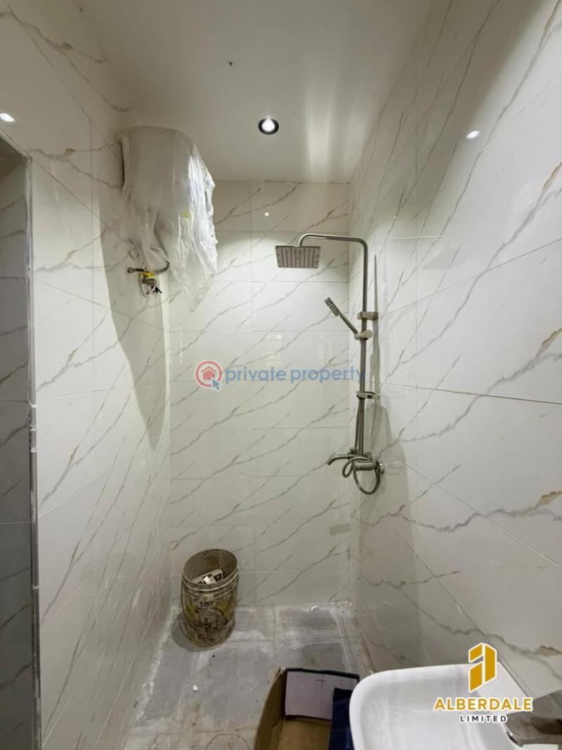 3 bedroom Flat & Apartment For Sale Gbagada Lagos - 10