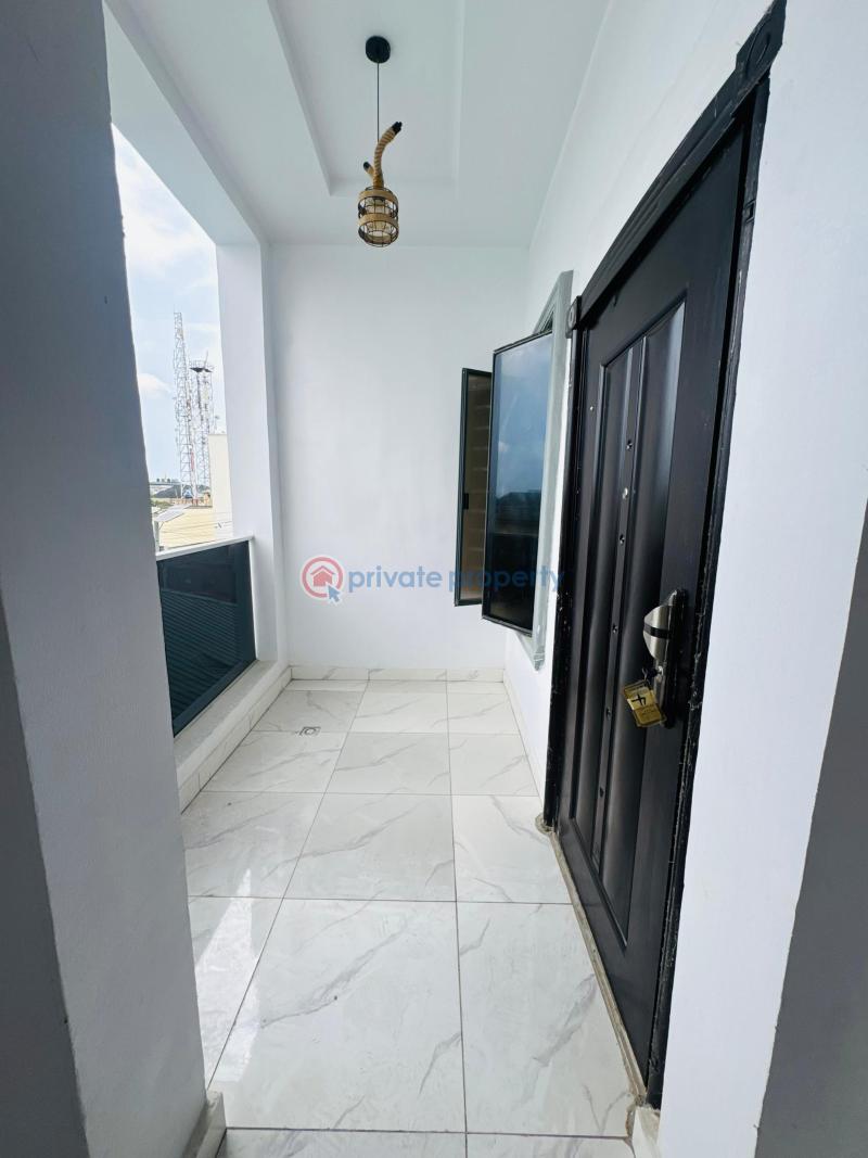 3 bedroom Block Of Flats For Sale Surulere Lagos - 11