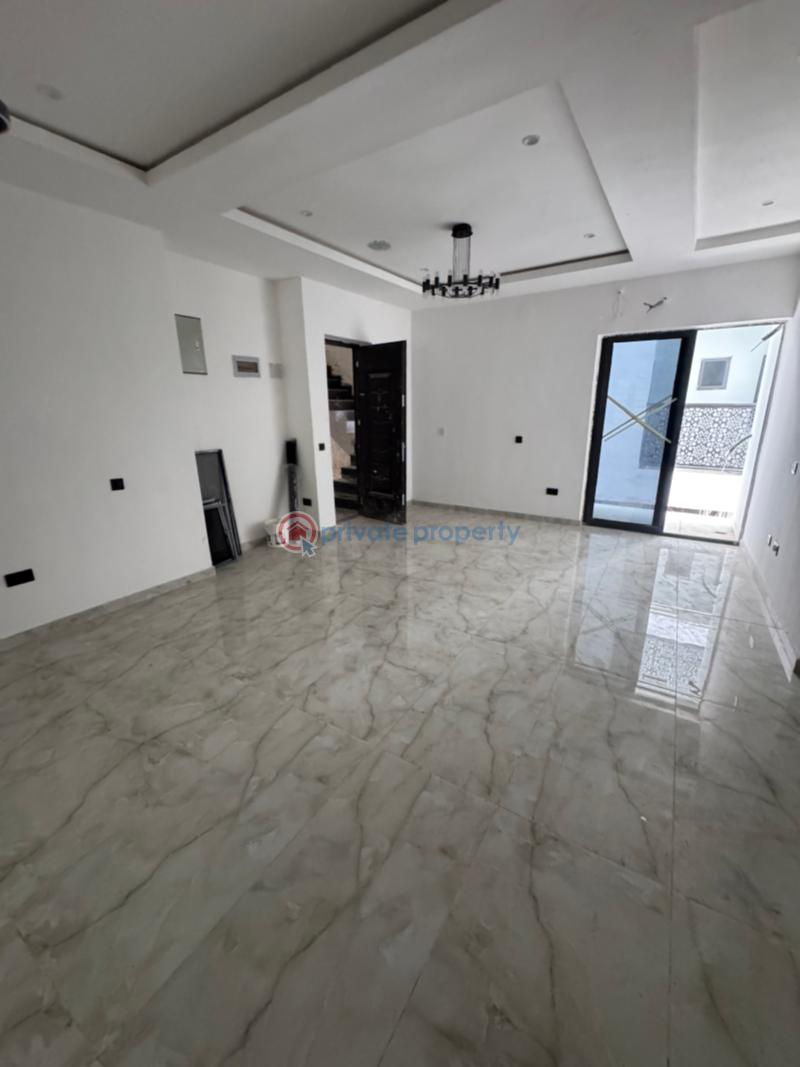 3 bedroom Block Of Flats For Sale Olaleye New Town Estate Alaka/Iponri Surulere Lagos - 2