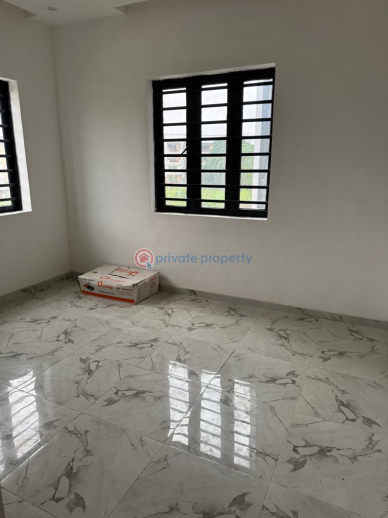 3 bedroom Block Of Flats For Sale Olaleye New Town Estate Alaka/Iponri Surulere Lagos - 7