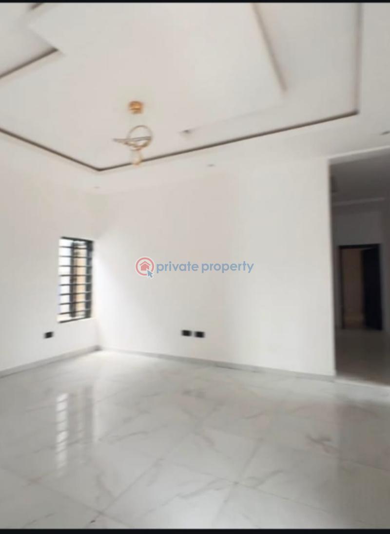3 bedroom Block Of Flats For Sale Gbagada Lagos - 1