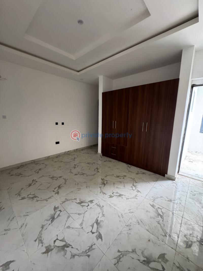 3 bedroom Block Of Flats For Sale Olaleye New Town Estate Alaka/Iponri Surulere Lagos - 3