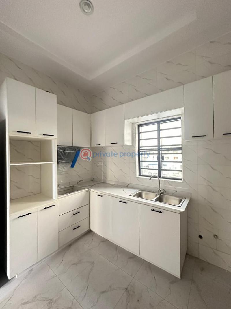 Newly built 3 bedroom apartments - 3 3 bedroom Block Of Flats For Sale Surulere Lagos - 3