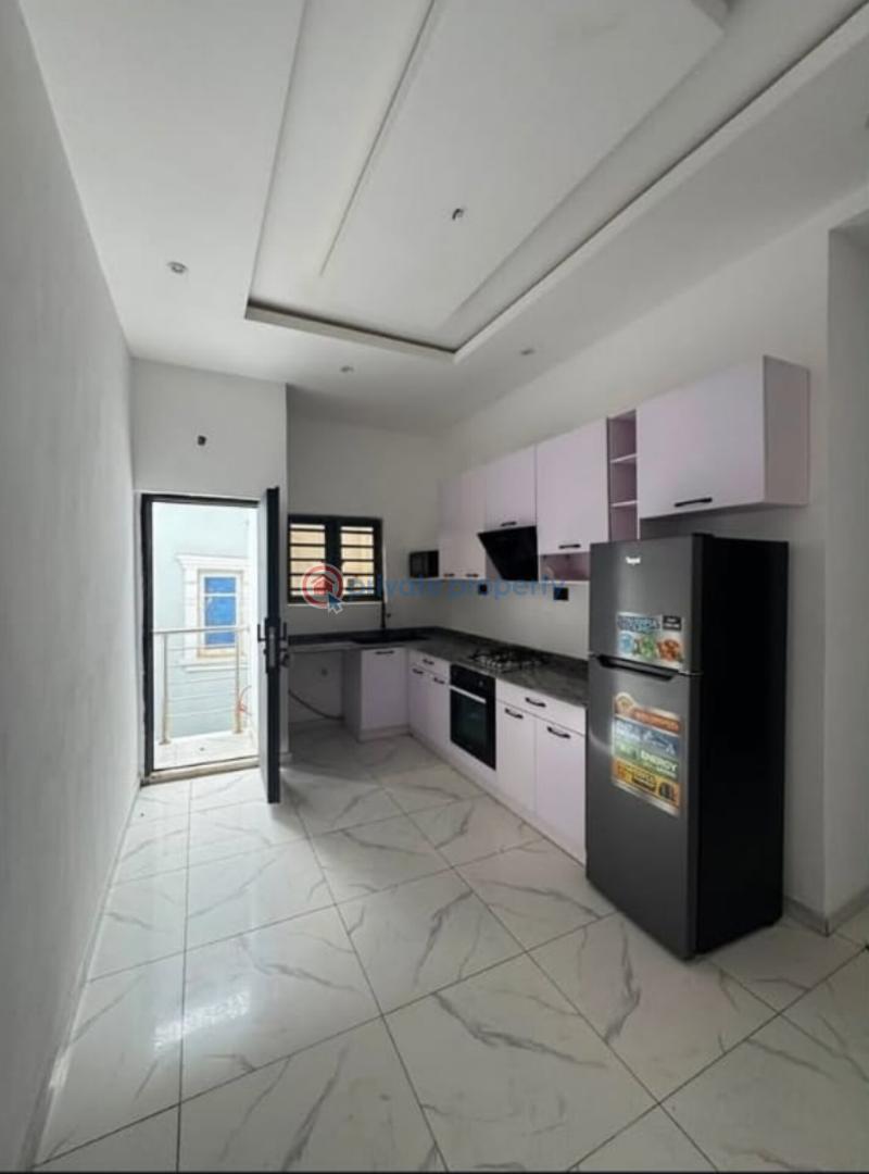 3 bedroom Block Of Flats For Sale Gbagada Lagos - 3