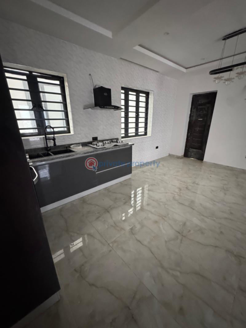 3 bedroom Block Of Flats For Sale Olaleye New Town Estate Alaka/Iponri Surulere Lagos - 16