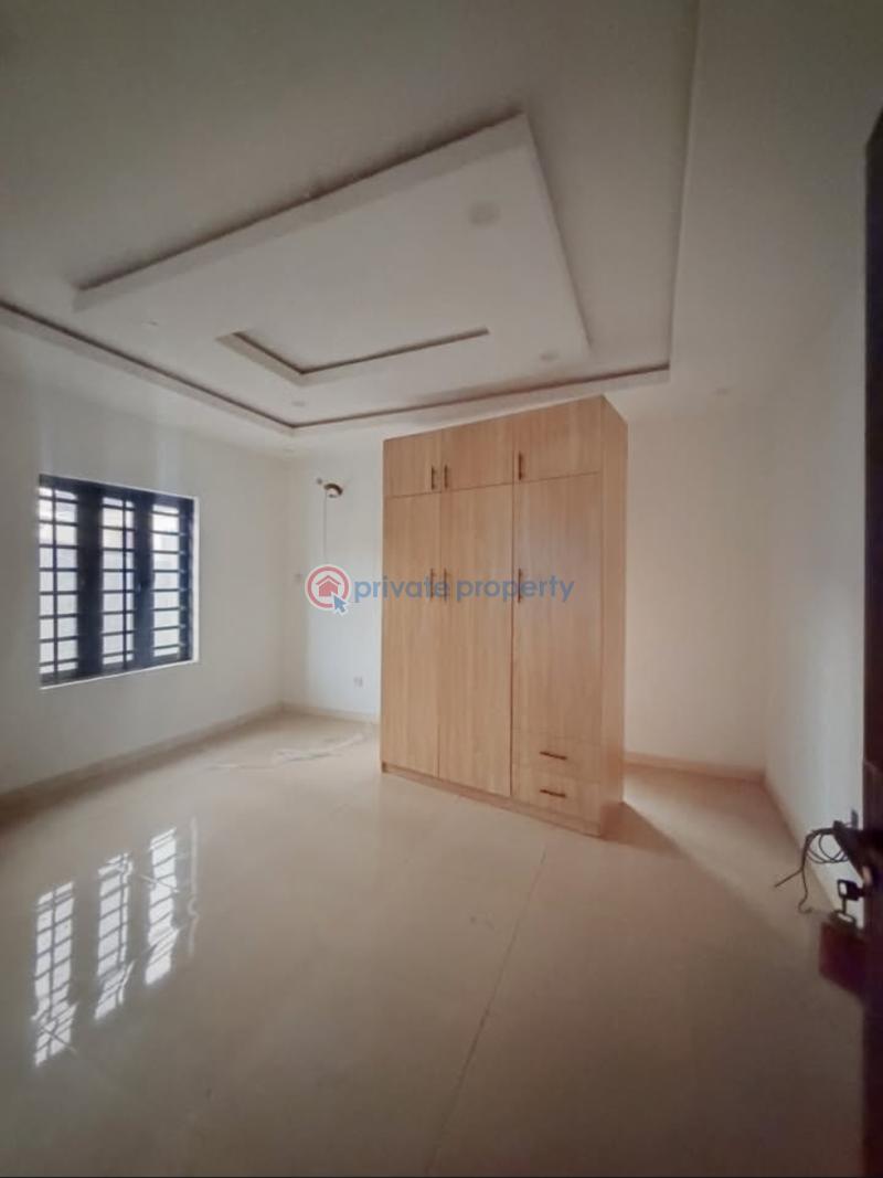 3 bedroom Block Of Flats For Sale Berger Ojodu Lagos - 1