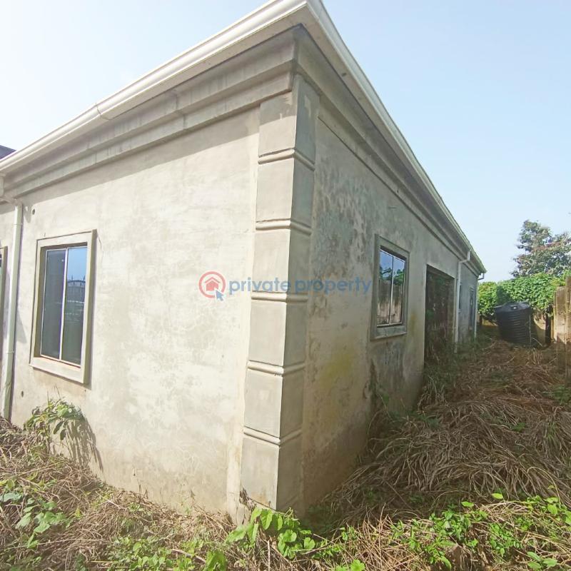 3 bedroom Bungalow For Sale Ile Ola Estate, Ojoo Arulogun Road, Ibadan. Ojoo Ibadan Oyo - 3