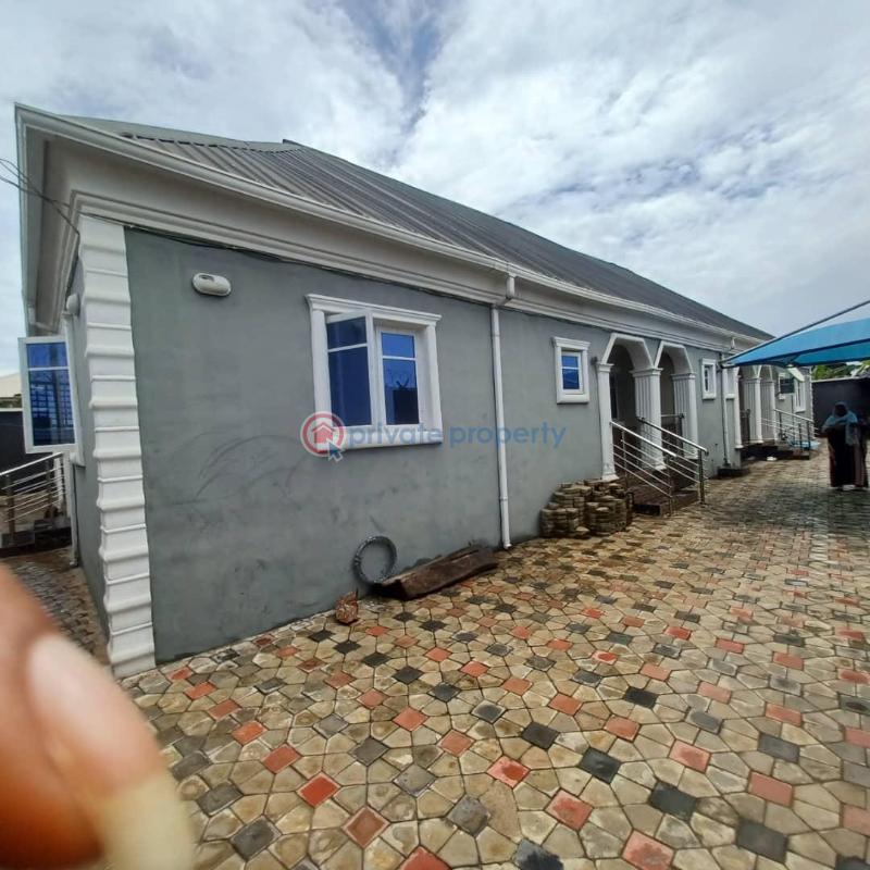 3 bedroom Bungalow For Rent Alubarika Estate, Asunle, Tipper Garage, Akala Express, Ibadan Akala Express Ibadan Oyo - 2