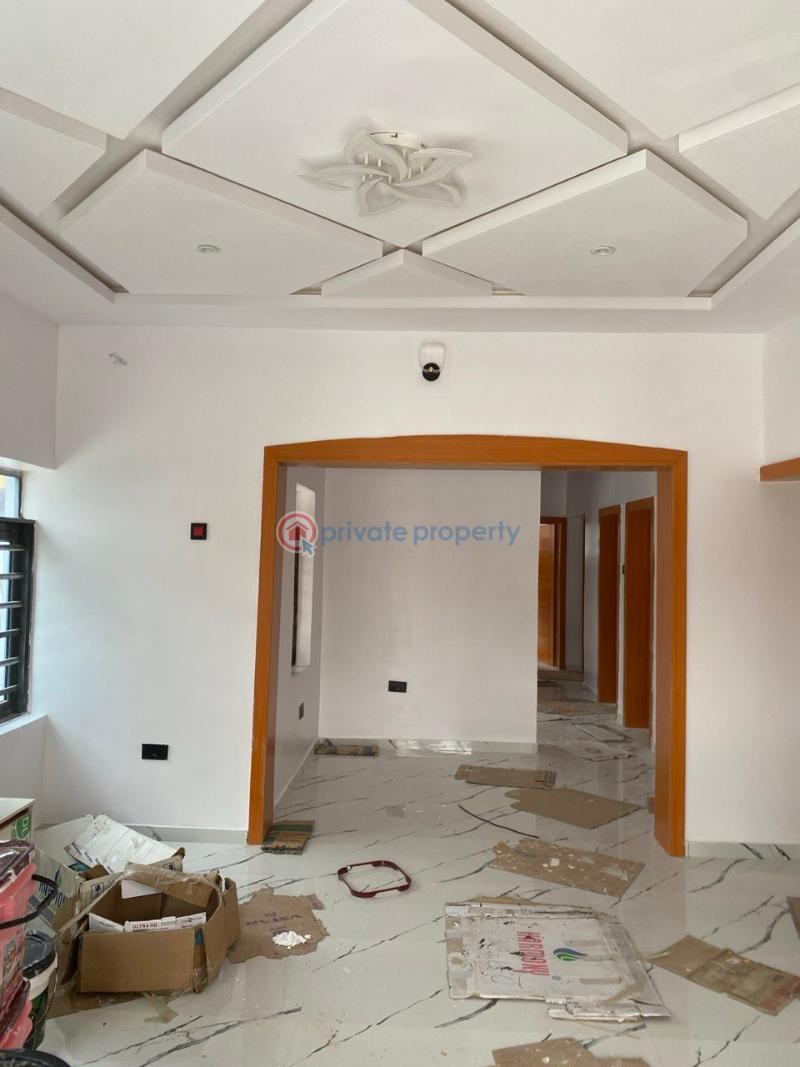 3 bedroom Detached Bungalow For Sale Elebu Akala Express Ibadan Oyo - 12