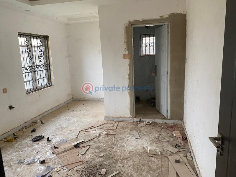 3 bedroom Detached Bungalow For Sale Diamond Estate, Apete Awotan Ibadan Polytechnic/University of Ibadan Oyo - 8