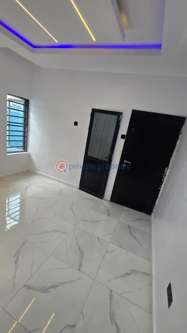 3 bedroom Detached Bungalow For Sale Ologuneru Eleyele Ibadan Oyo - 3