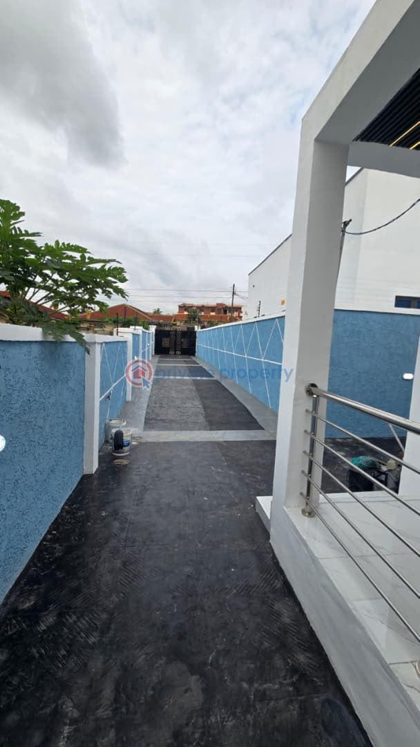 3 bedroom Detached Bungalow For Sale Ologuneru Eleyele Ibadan Oyo - 1
