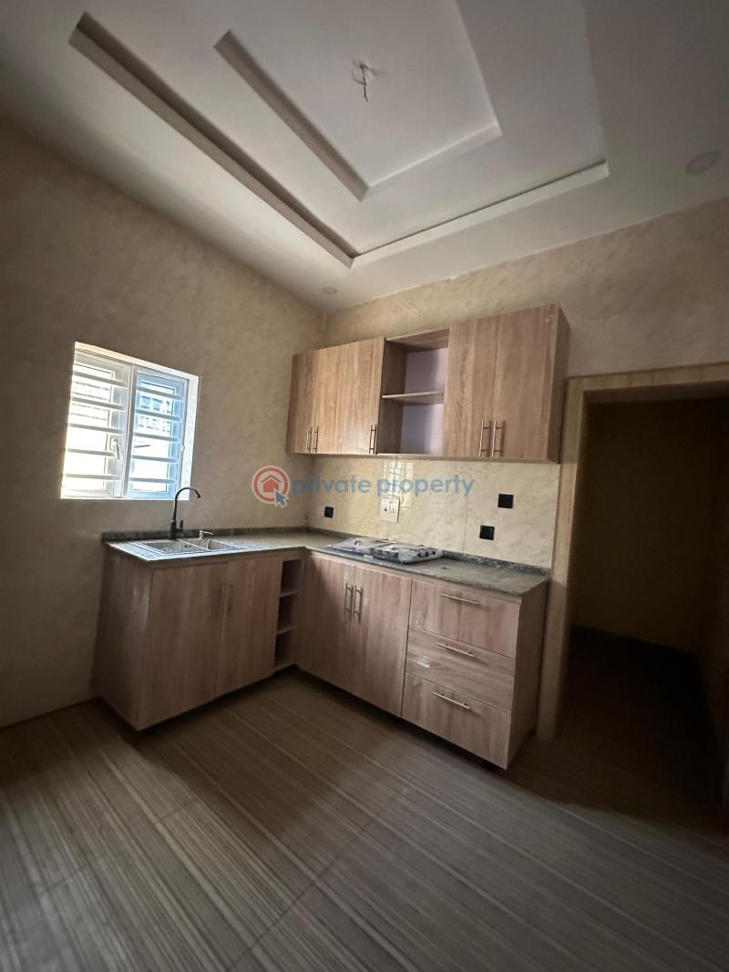 House For Rent Location: Bashorun Housing Estate, Akobo Basorun Ibadan Oyo - 3