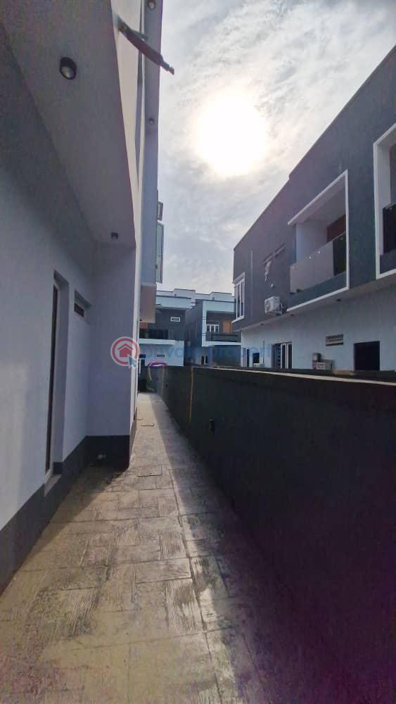 3 bedroom Duplex For Sale Opebi Ikeja Lagos - 12