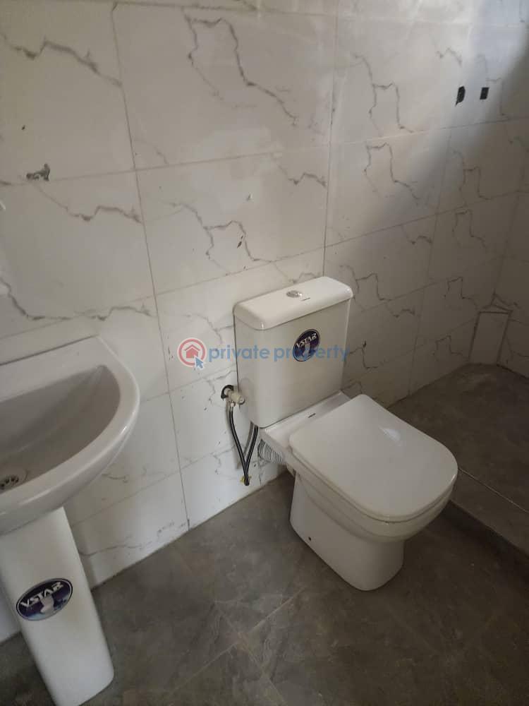 3 bedroom House For Rent Gaduwa Abuja Phase 2  - 5