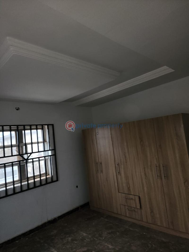 3 bedroom Block Of Flats For Rent Foodco Area, Akala Express Akala Express Ibadan Oyo - 2