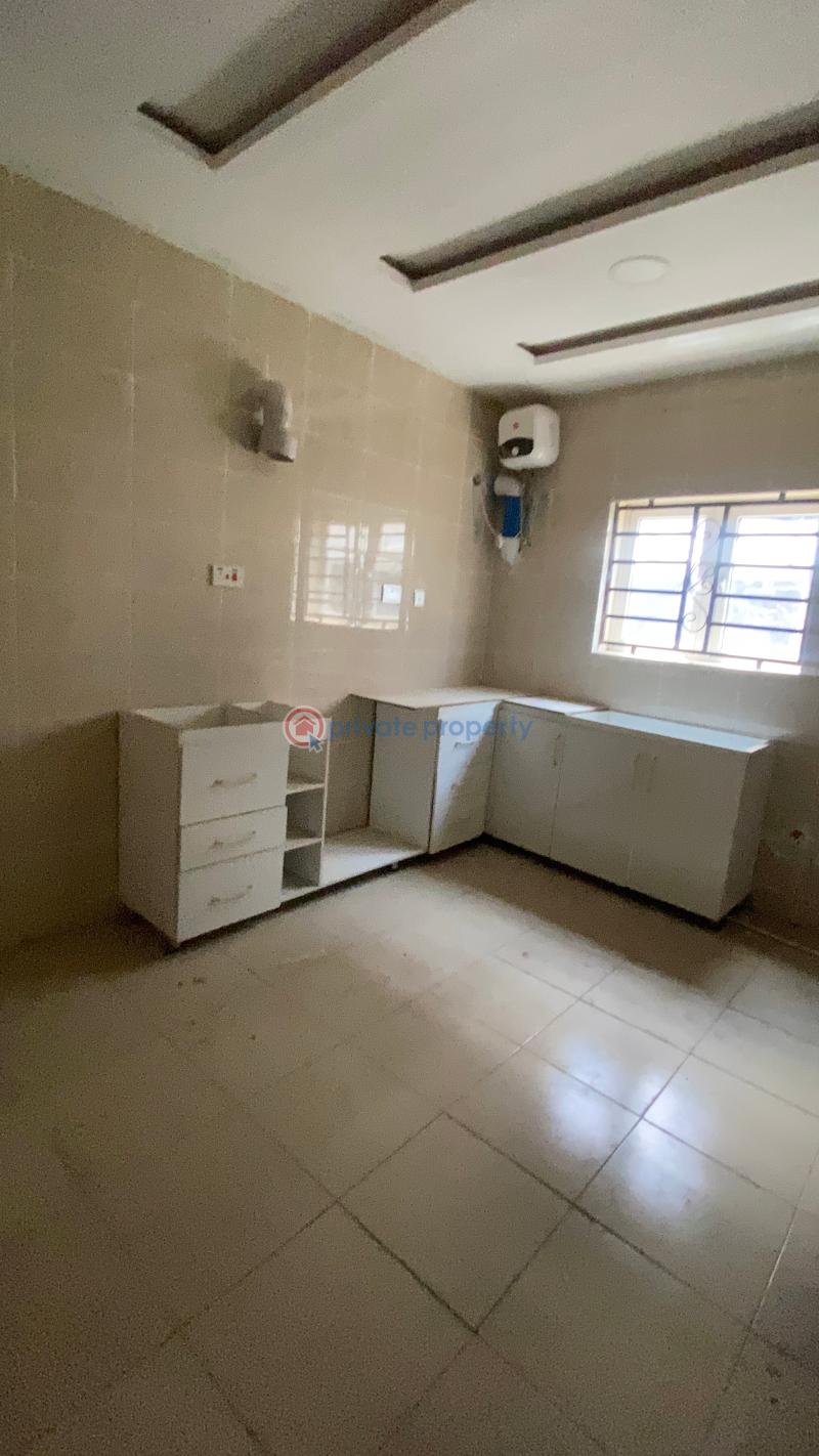 3 bedroom Block Of Flats For Rent Jahi Gilmore Jahi Abuja Phase 2  - 9