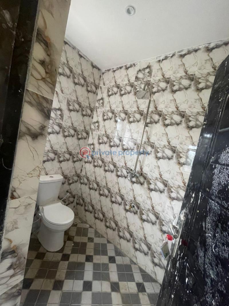 3 bedroom Block Of Flats For Rent Johnson Awe Street, Oluyole Extension Oluyole Estate Ibadan Oyo - 4