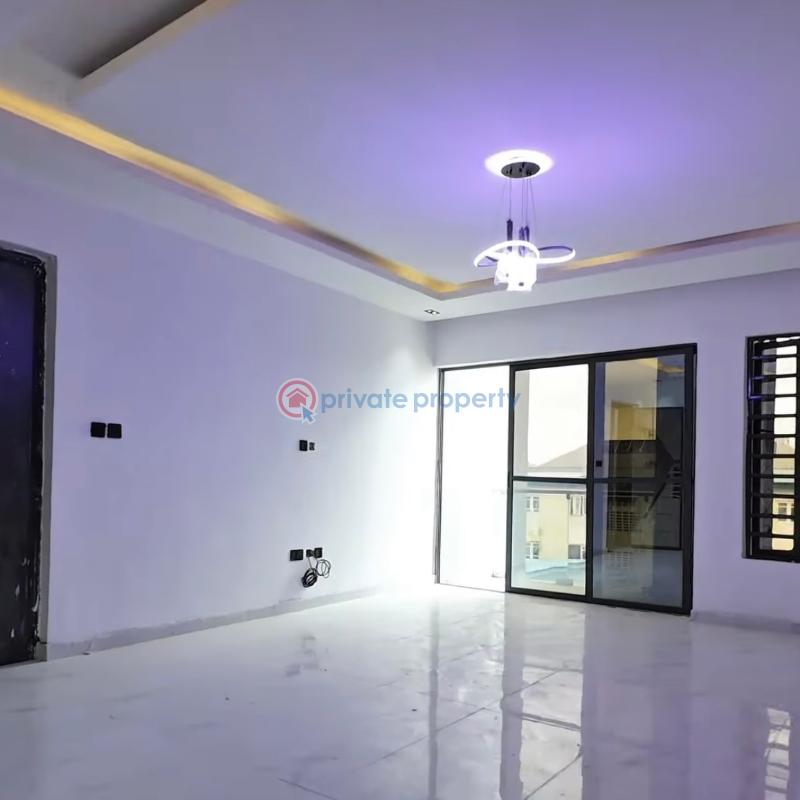 3 bedroom Block Of Flats For Sale Gbagada Lagos - 1