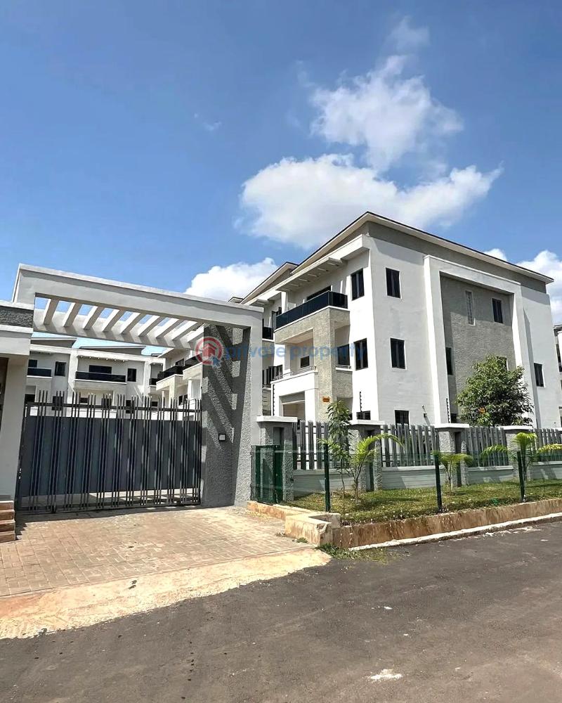 3 bedroom Flat & Apartment For Sale Durumi Abuja Phase 2  - 0