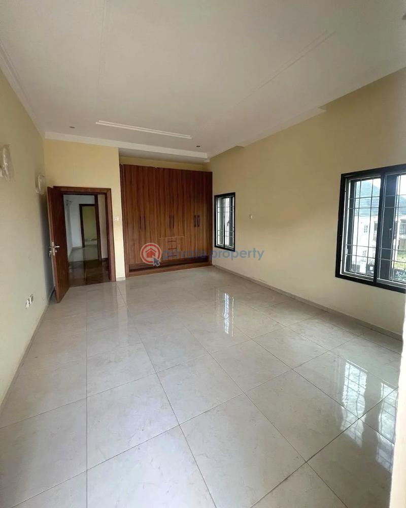 3 bedroom Flat & Apartment For Sale Durumi Abuja Phase 2  - 1