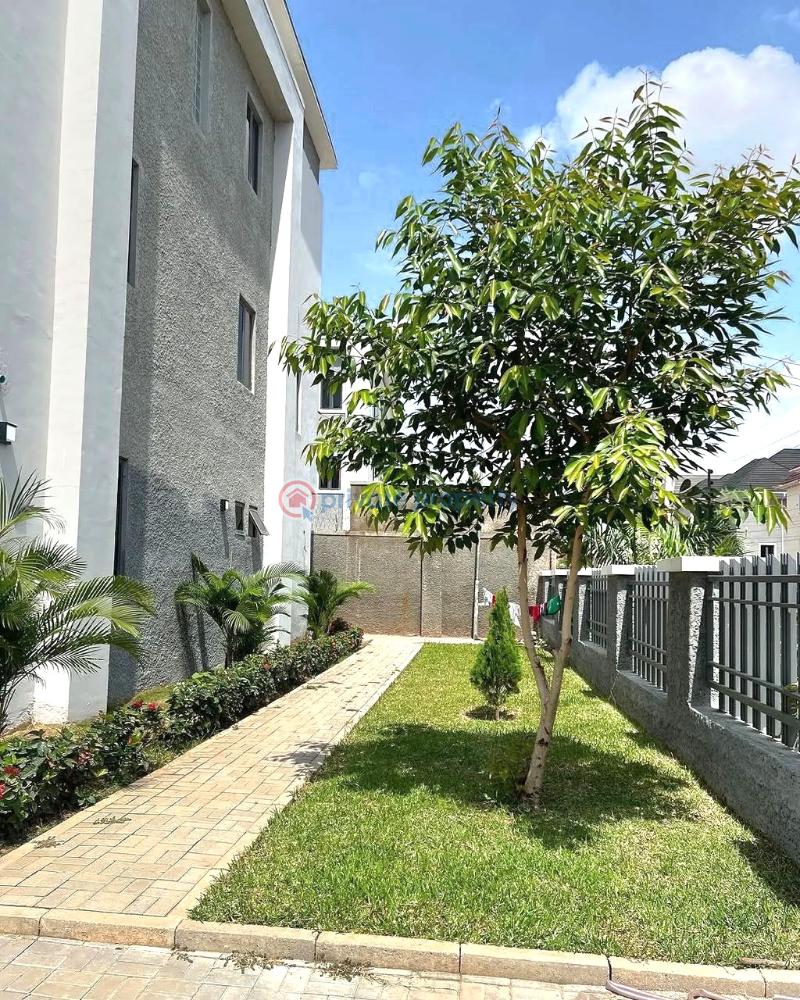 3 bedroom Flat & Apartment For Sale Durumi Abuja Phase 2  - 5