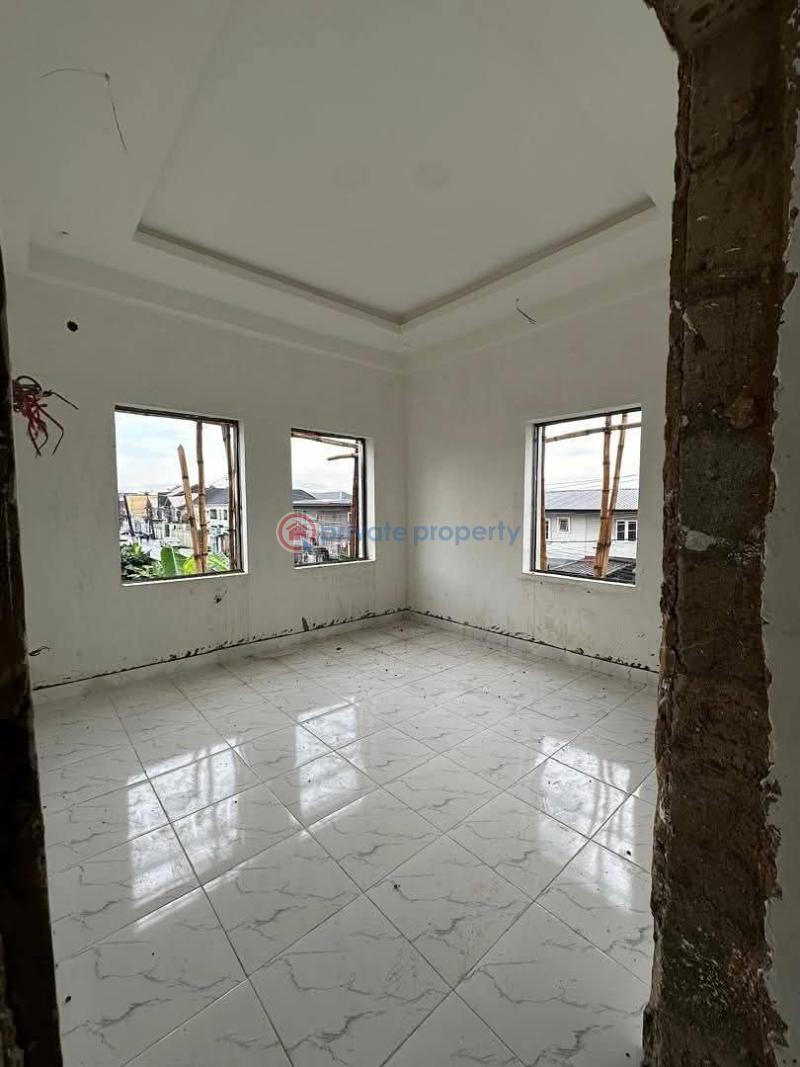 3 bedroom House For Sale Phase 1 Gbagada Lagos - 2