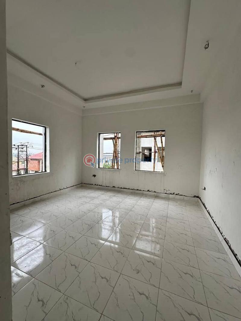 3 bedroom House For Sale Phase 1 Gbagada Lagos - 4