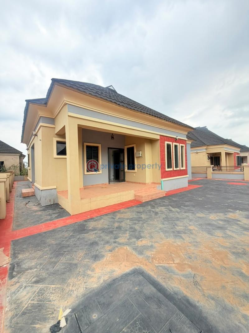 3 bedroom Detached Bungalow For Sale Mowe Ogun area  - 8