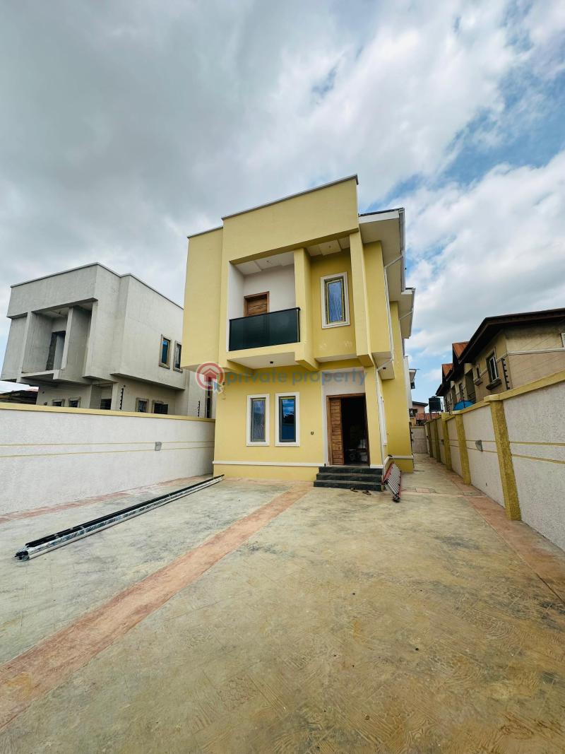 3 bedroom Detached Duplex For Sale Olowora Magodo Kosofe/Ikosi Lagos - 1