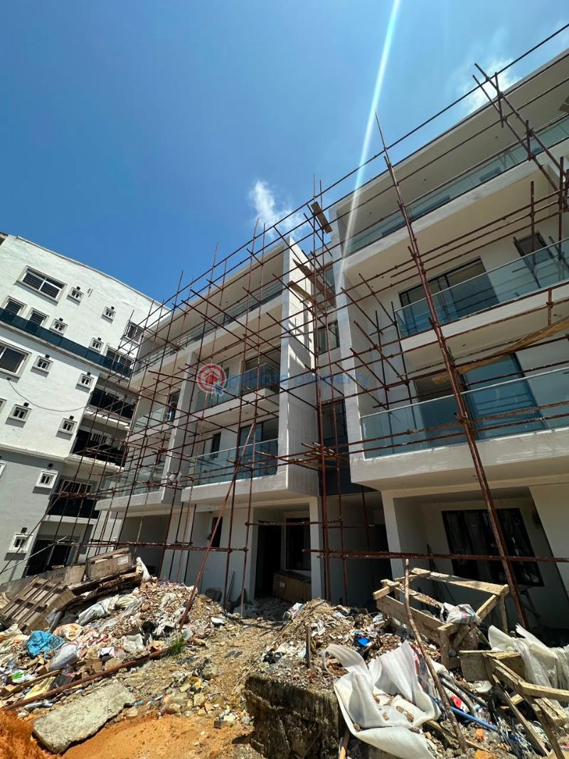 3 bedroom Shared Apartment For Sale Ikoyi Lagos - 1