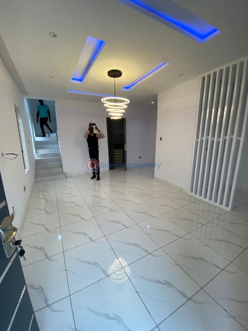 3 bedroom Semi detached Duplex For Sale Behind Omole Phase 2 ( Olowora) Olowora Ojodu Lagos - 2