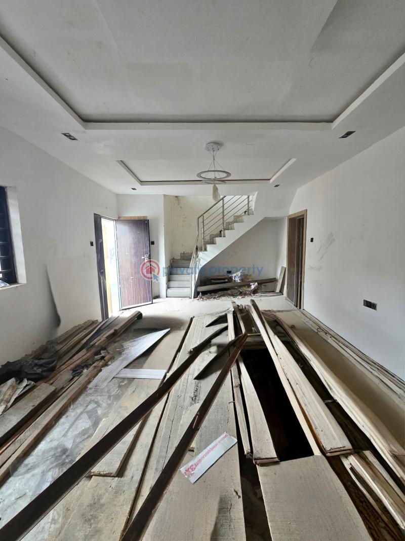 4 bedroom Detached Duplex For Sale Ilupeju Lagos - 2