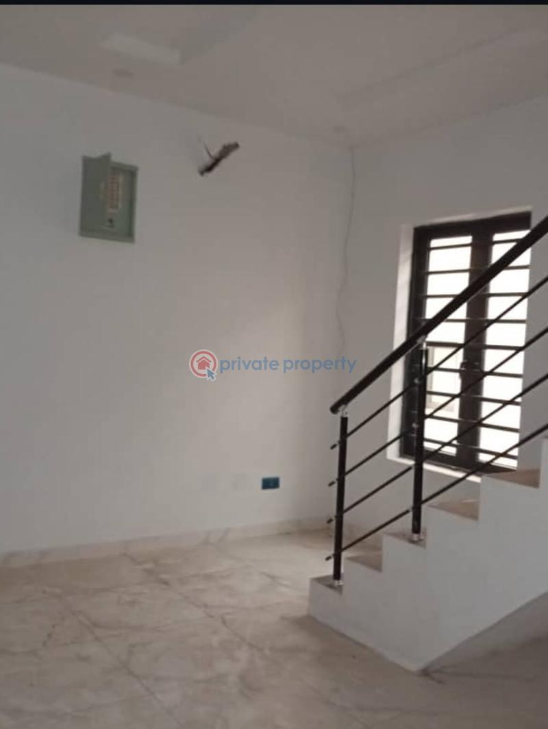3 bedroom Semi detached Duplex For Sale Omole Phase 1 Ojodu Lagos - 6