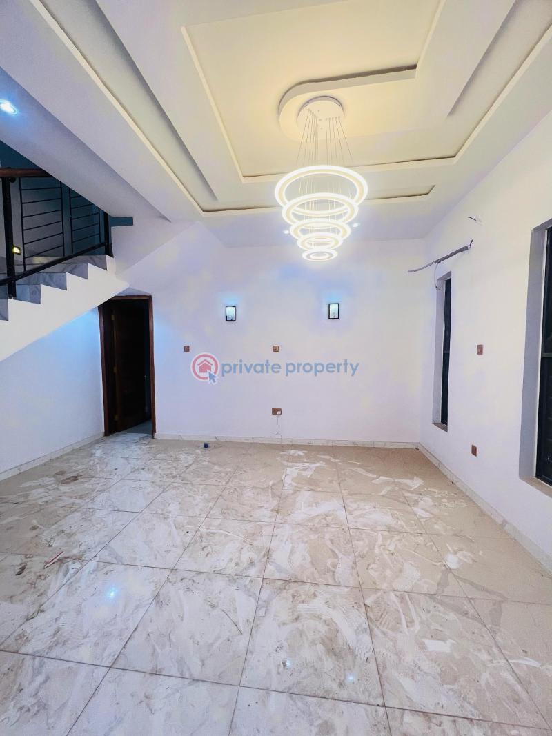 3 bedroom Semi detached Duplex For Sale Omole Phase 2 Ojodu Lagos - 2