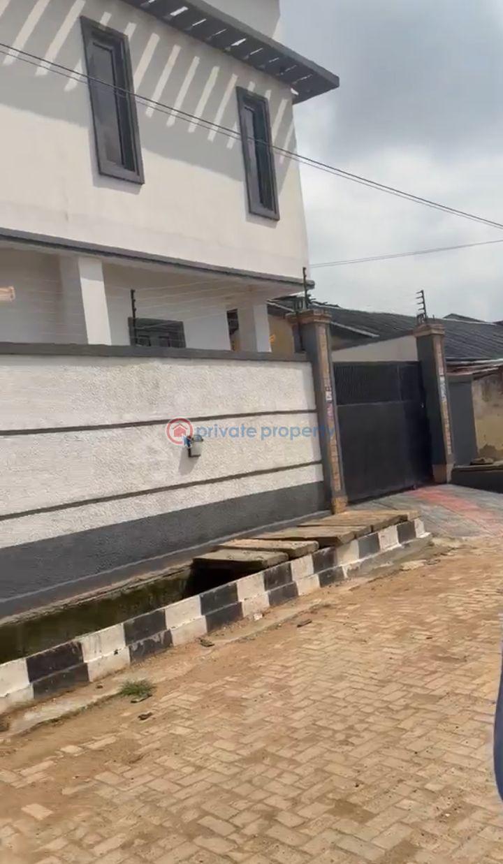 3 bedroom Detached Duplex For Sale Omole Phase 2, Ikeja, Lagos. Magodo Isheri Ikeja Lagos - 2