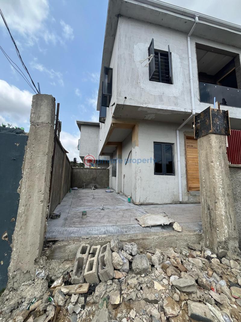 3 bedroom Semi detached Duplex For Sale Surulere Lagos - 1