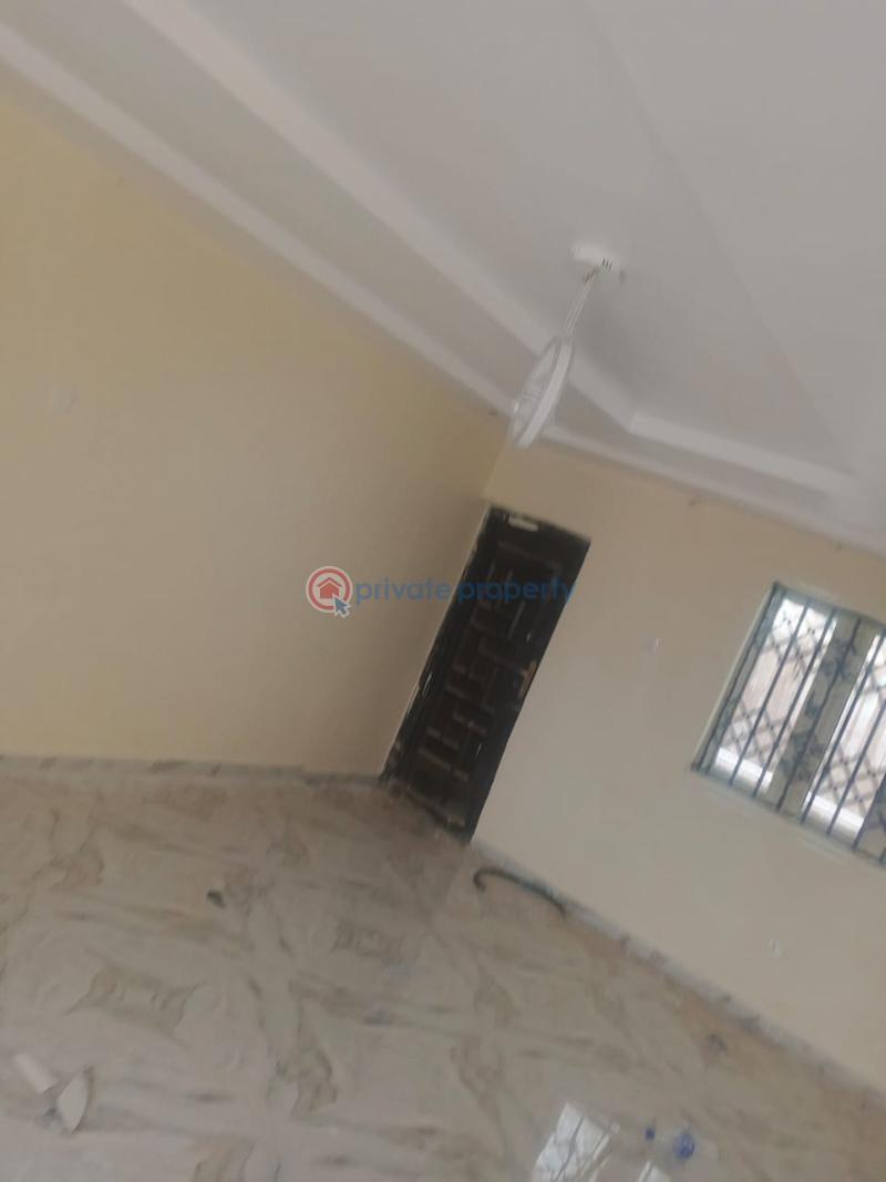 3 bedroom Block Of Flats For Rent Behind Joybam Orita Challenge Challenge Ibadan Oyo - 5