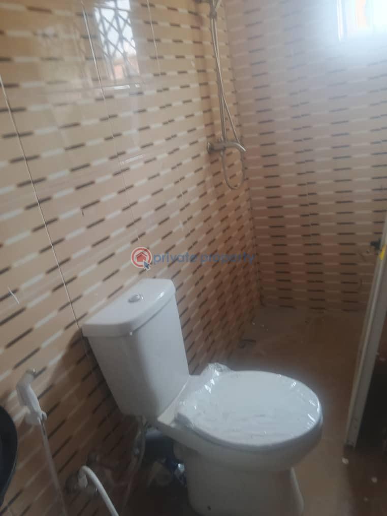 3 bedroom Block Of Flats For Rent Behind Joybam Orita Challenge Challenge Ibadan Oyo - 8