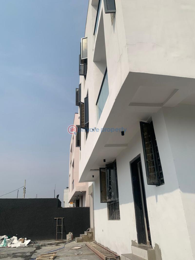 3 bedroom Terrace For Rent Lekki Phase 1 Lagos - 1
