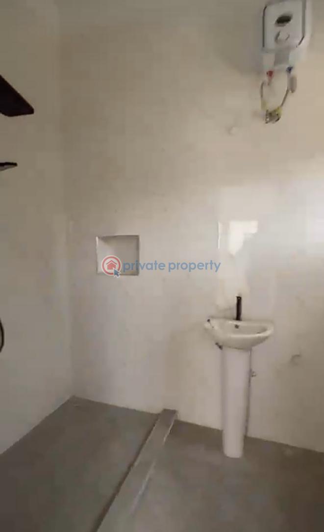 3 bedroom Townhouse For Rent Mobile Rd Ilaje Ilaje Ajah Lagos - 4