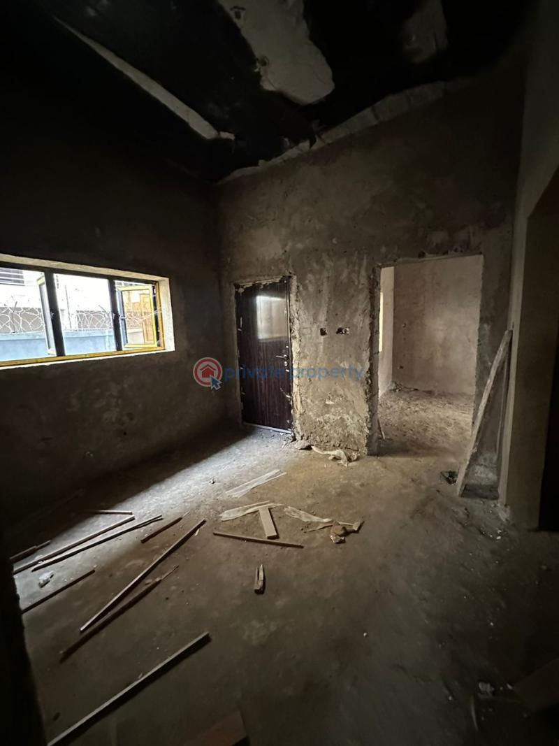 3 bedroom Flat & Apartment For Sale Jahi Gilmore Jahi Abuja Phase 2  - 4