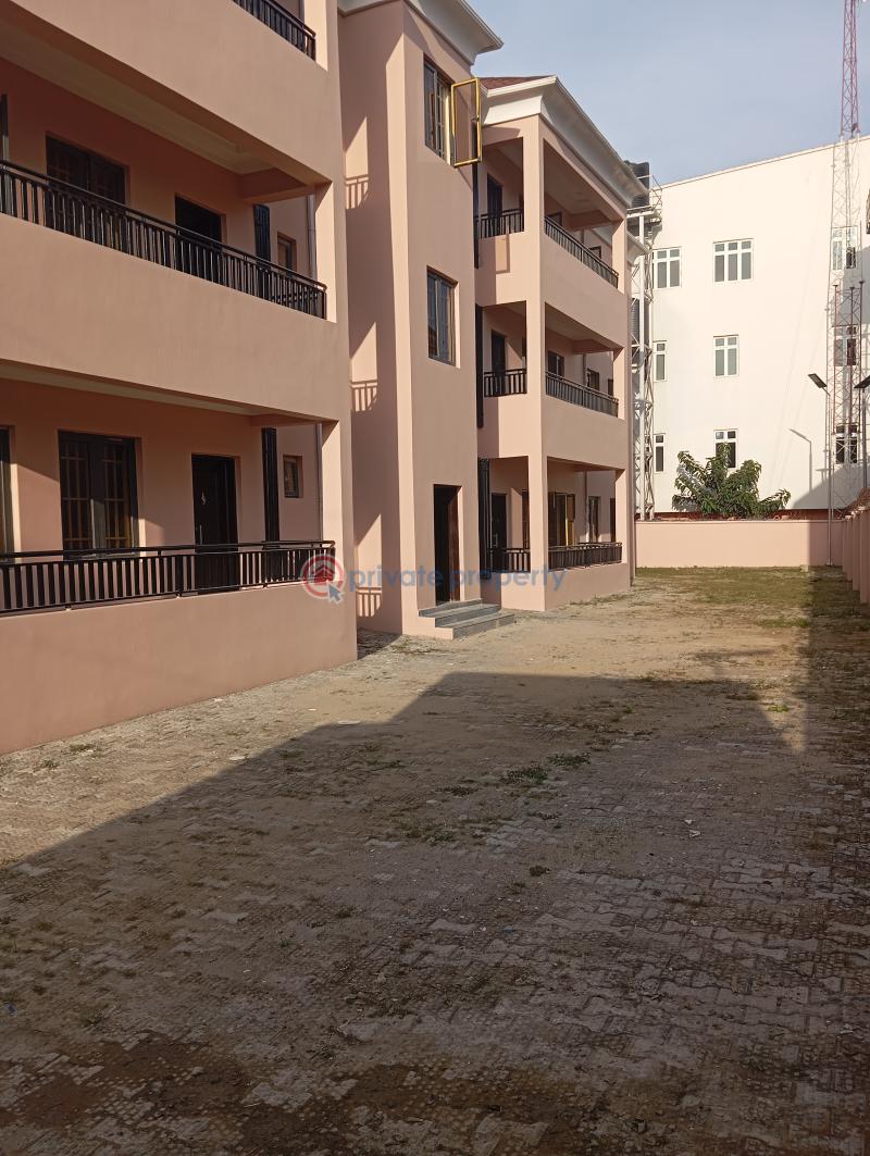 Newly built 3-bedrooms flat with bq available for rent. 3 bedroom Block Of Flats For Rent Gilmore Jahi Abuja Phase 2