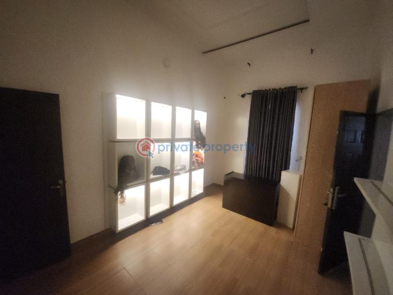 3 bedroom Block Of Flats For Sale Thomas Estate Ajah Lagos - 3