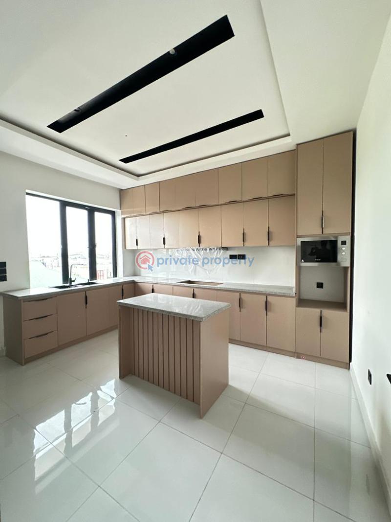 3 bedroom Penthouse For Sale Freedom Way Lekki Phase 1 Lagos - 5