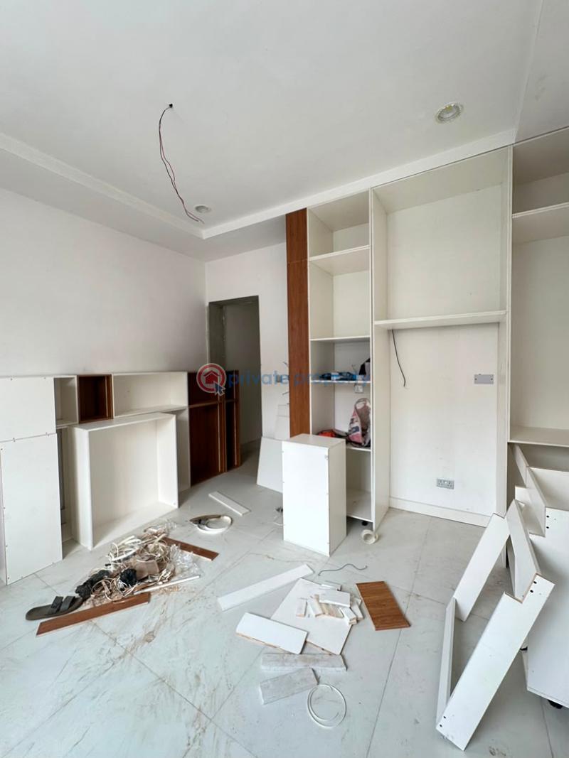 3 bedroom Block Of Flats For Sale Admiralty Way Lekki Phase 1 Lagos - 11