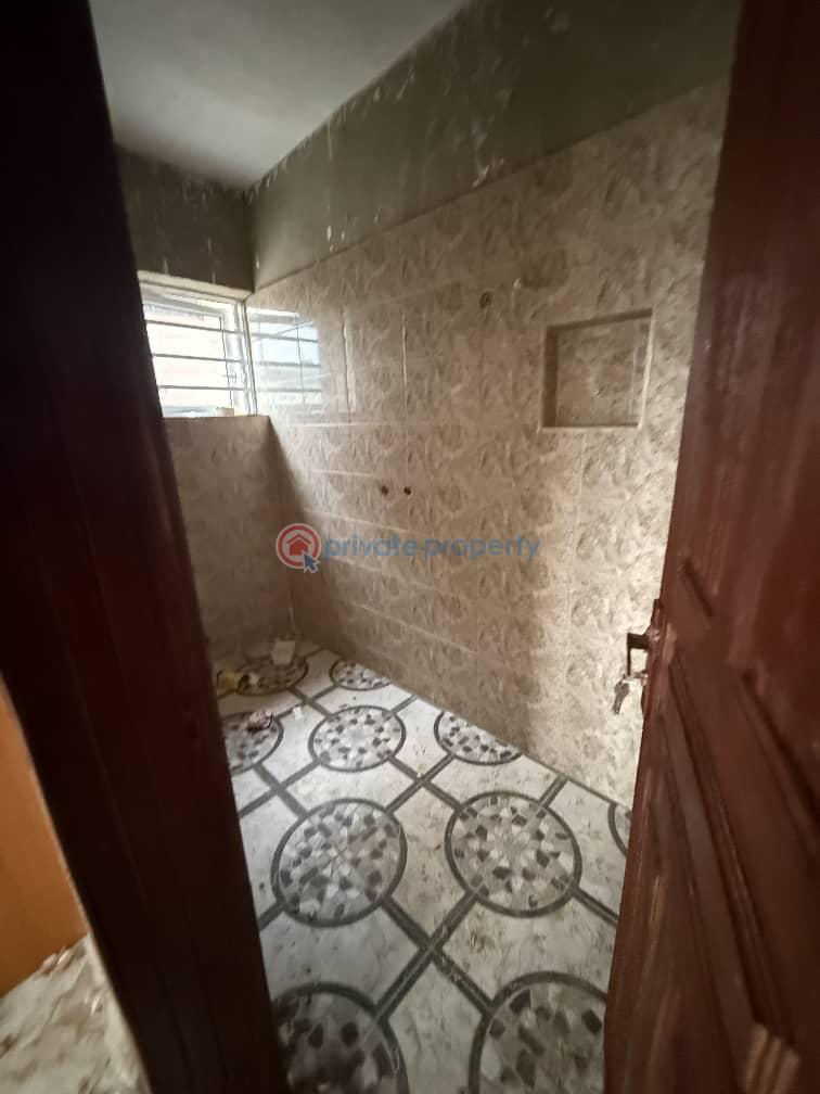 Newly built 3bedroom all ensuite with all facilities in place at heritage estate akala express - 1 3 bedroom Block Of Flats For Rent Heritage Estate, Akala Express Akala Express Ibadan Oyo - 1
